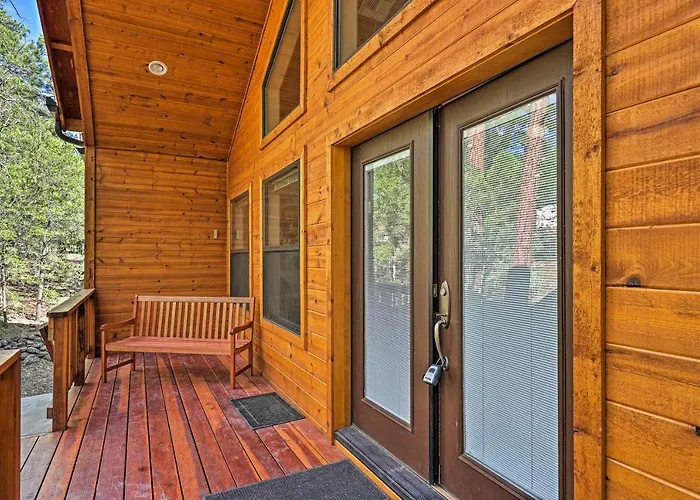 Serene Lakeside W/ Decks + Edler Views!